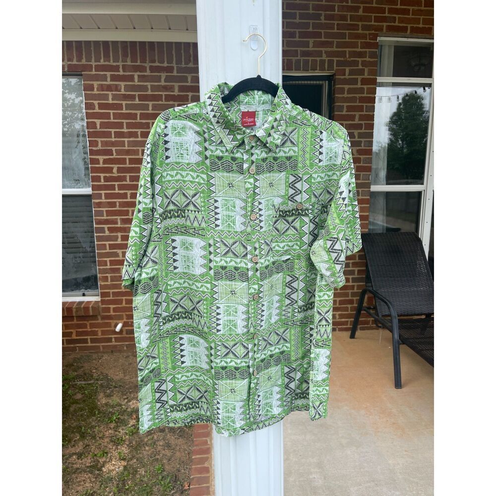 Junction West Men's Button Up Hawaiian Shirt Large Green 100% Rayon Short Sleeve